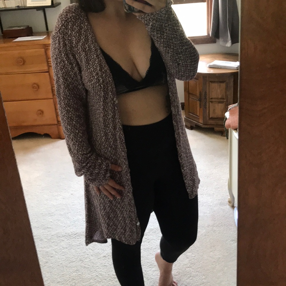 Maroon/white patterned cardigan